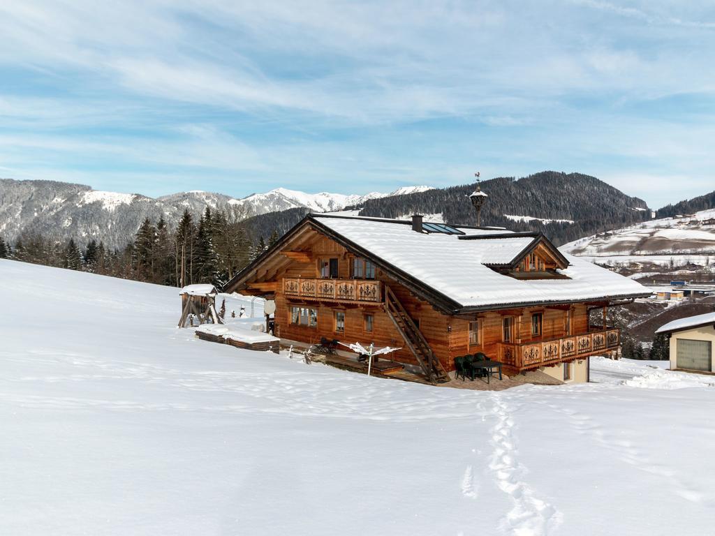 Villa On A Courtyard Near The Ski Area In Salzburg 埃本因蓬高 外观 照片